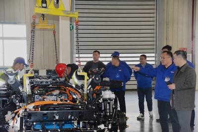 大象汽車集團首席執(zhí)行官Joost一行到訪濰柴新能源商用車